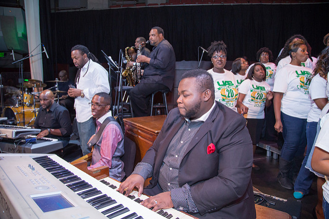 22703228129 f4b6b004b5 z