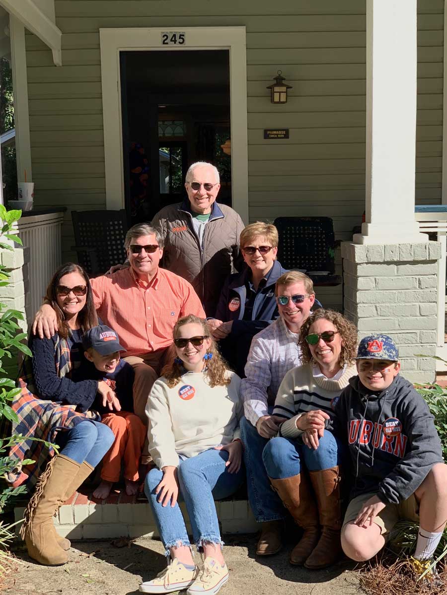 Dr. Wayne Primm with his immediate family