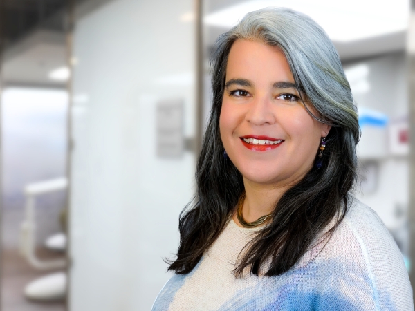 Dr. Cunha-Cruz