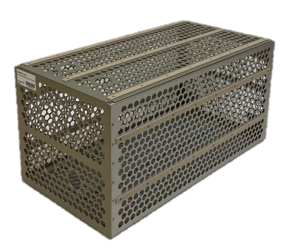 Iceberg tray with closed lid