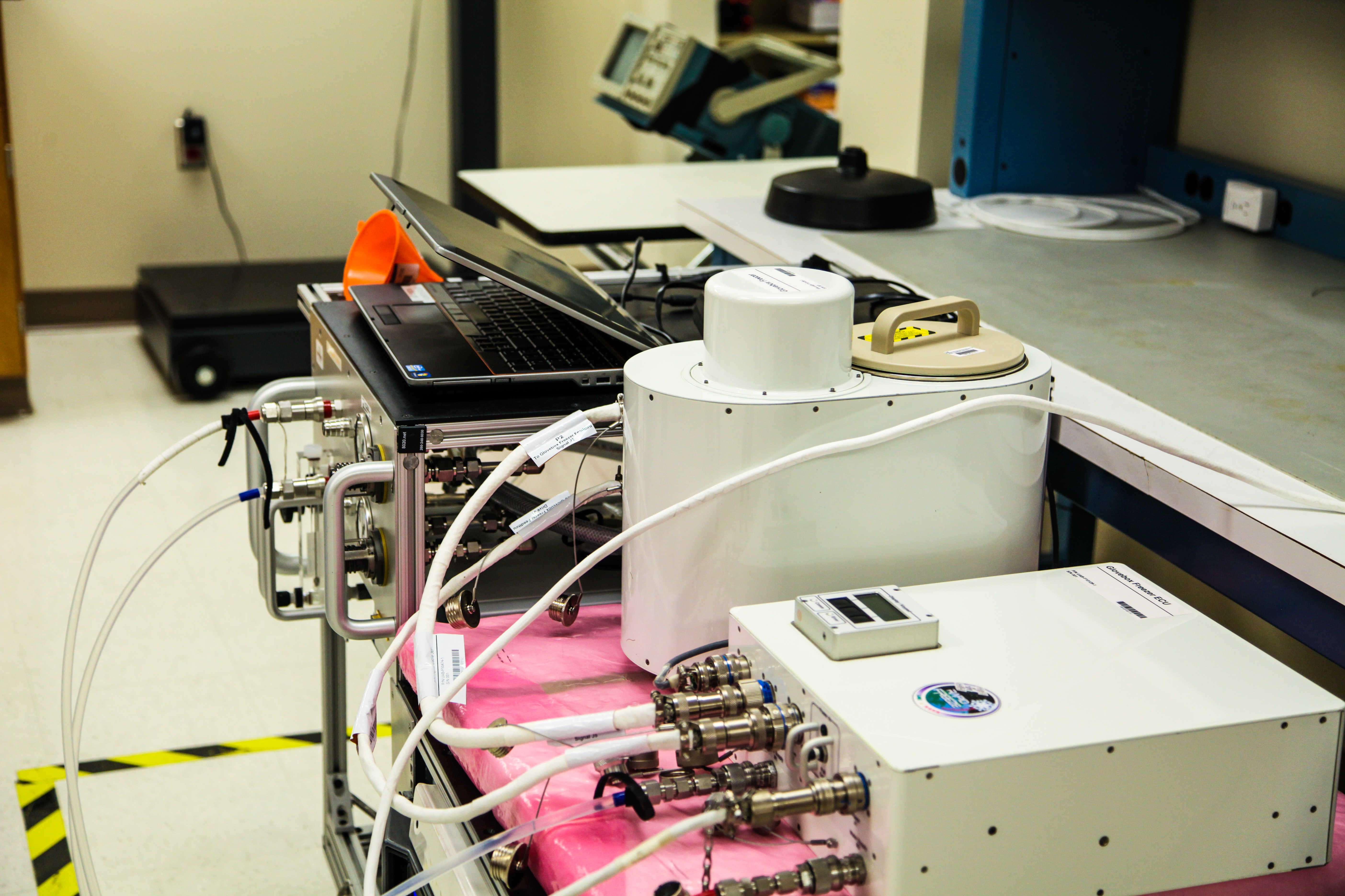 Testing a Glovebox Freezer system