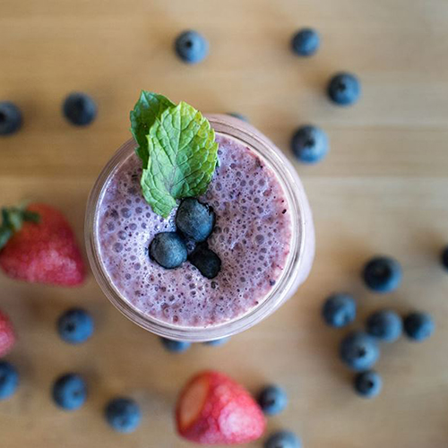 Blueberry Mango Smoothie