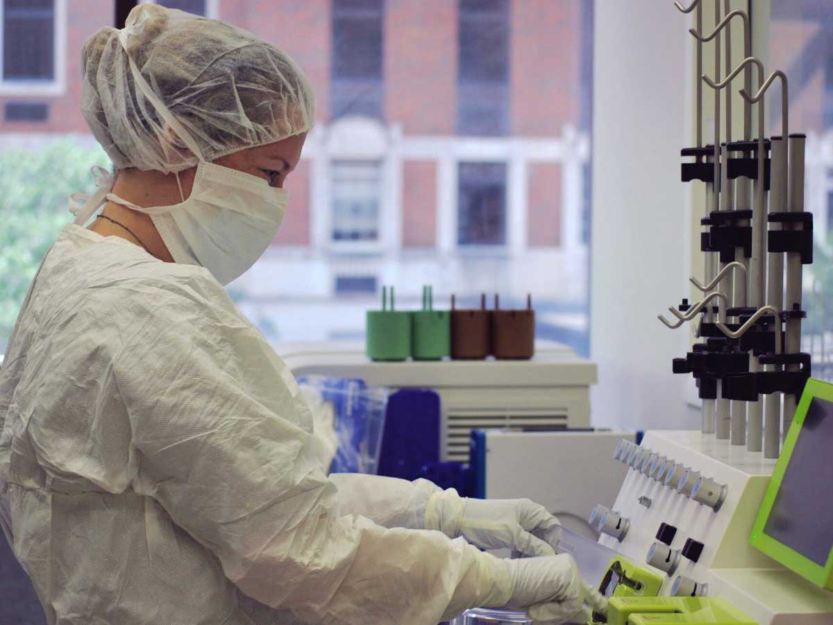 An IN8bio researcher works in a lab.