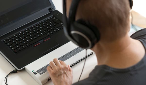 person using a screen reader