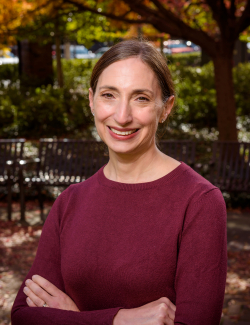 Headshot of Dr. Laura Volpicelli-Daley