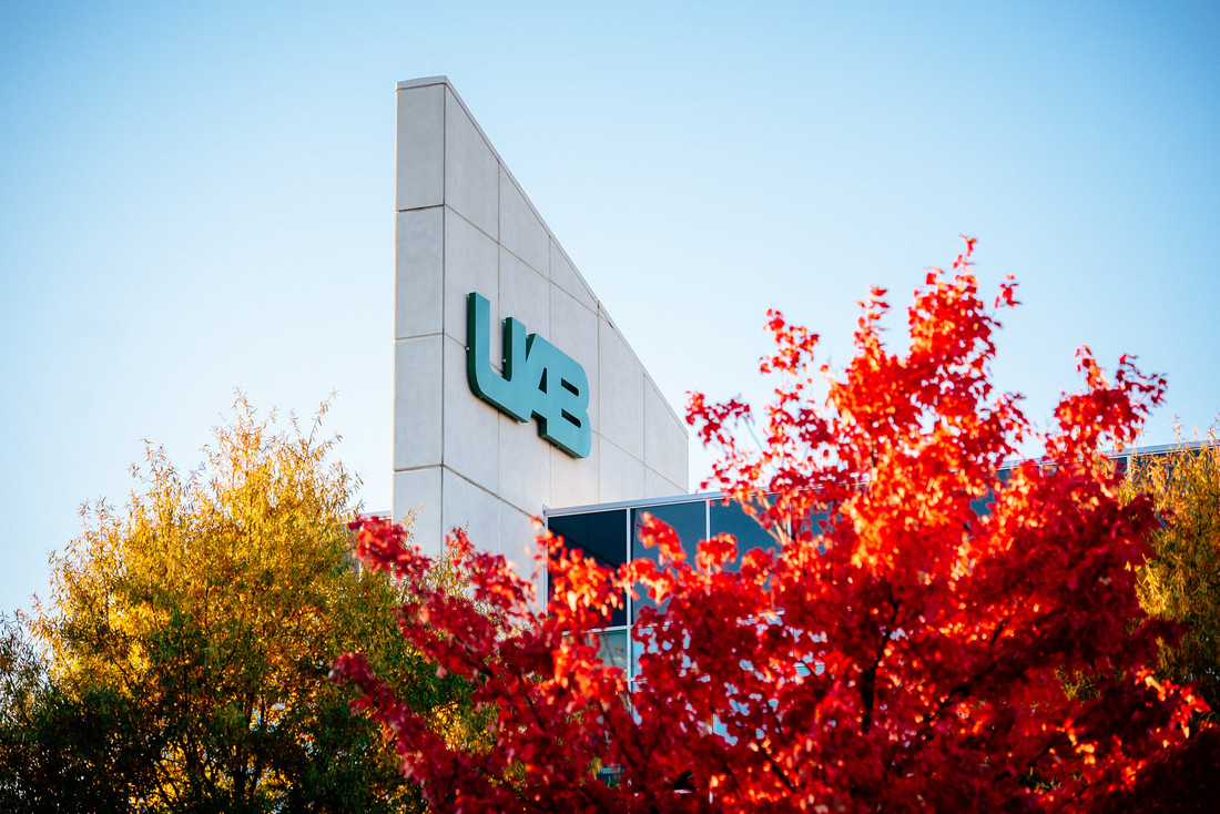 RS25155 fall campus 20181127 004 21220 scr