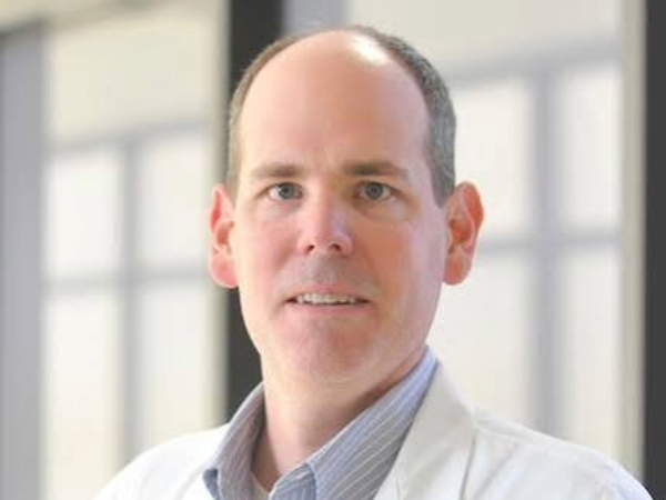 Headshot of David Miller, M.D.