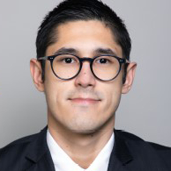 Headshot of Daniel De Los Cobos