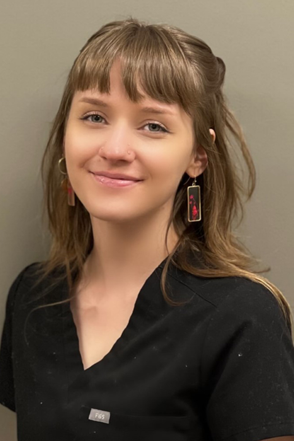 Breanna Riser headshot.