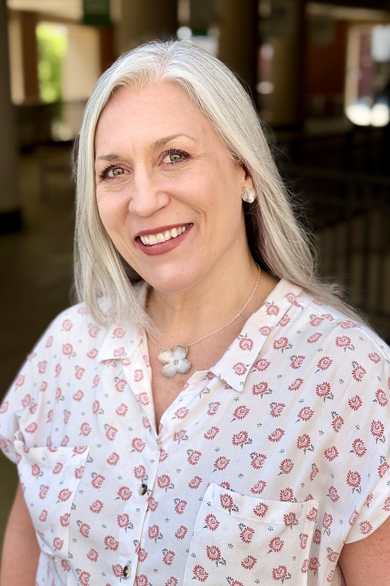 Delia Lewis headshot.
