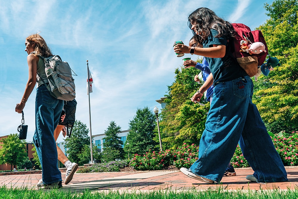 JAT Campus Green Students
