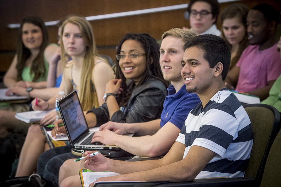 RS12861 2015 Orientation Leaders 98 RT