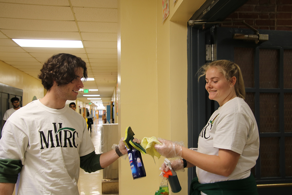 UAB Students Performing Community Service At Barrett Elementary For MLKs Beloved Community 2023